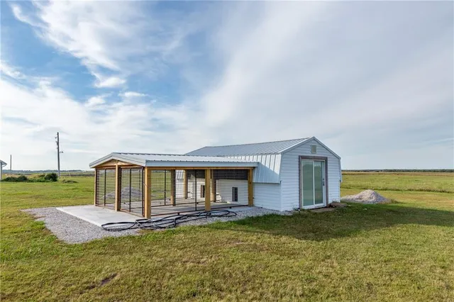 $785,000 | 925 1800th Street, Iola, KS 66749