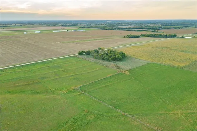 $785,000 | 925 1800th Street, Iola, KS 66749