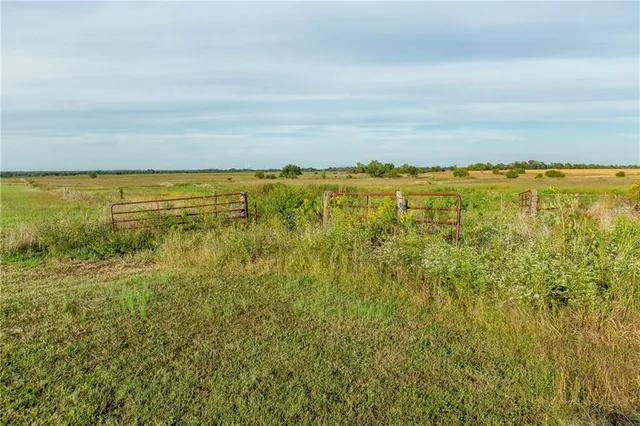 $785,000 | 925 1800th Street, Iola, KS 66749