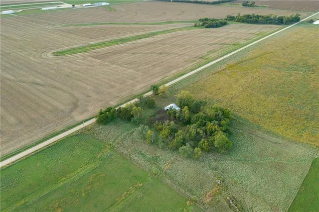 $785,000 | 925 1800th Street, Iola, KS 66749