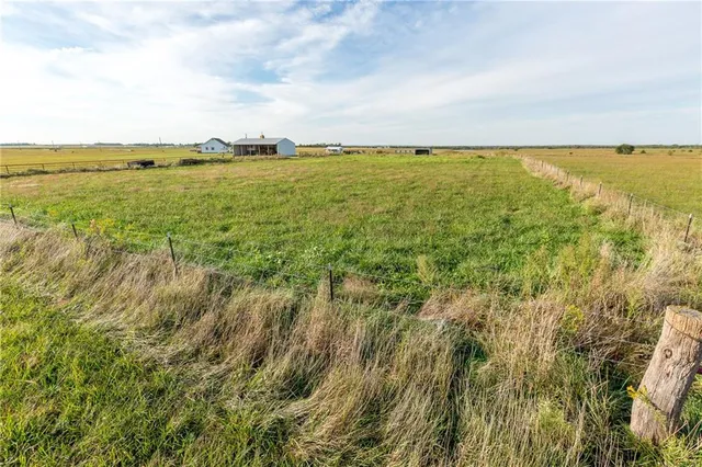 $785,000 | 925 1800th Street, Iola, KS 66749