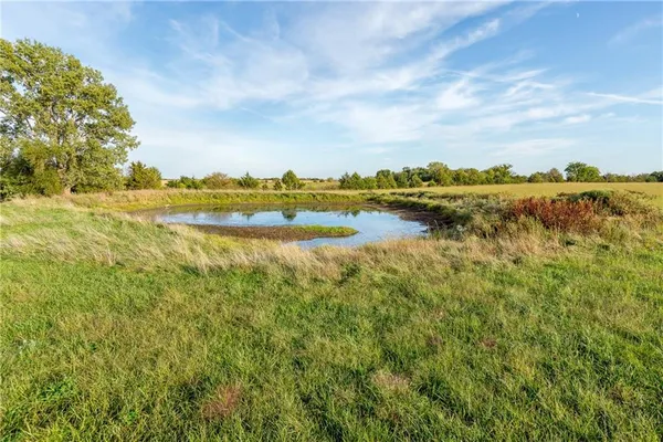 $785,000 | 925 1800th Street, Iola, KS 66749