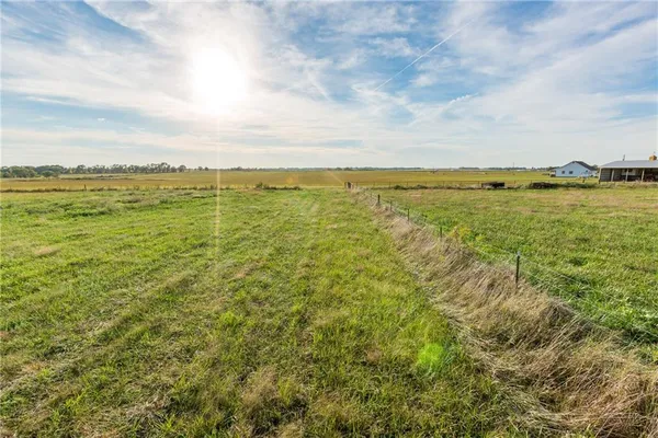 $785,000 | 925 1800th Street, Iola, KS 66749