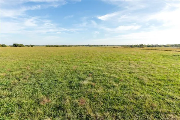 $785,000 | 925 1800th Street, Iola, KS 66749