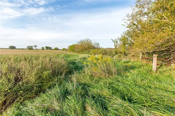 $785,000 | 925 1800th Street, Iola, KS 66749