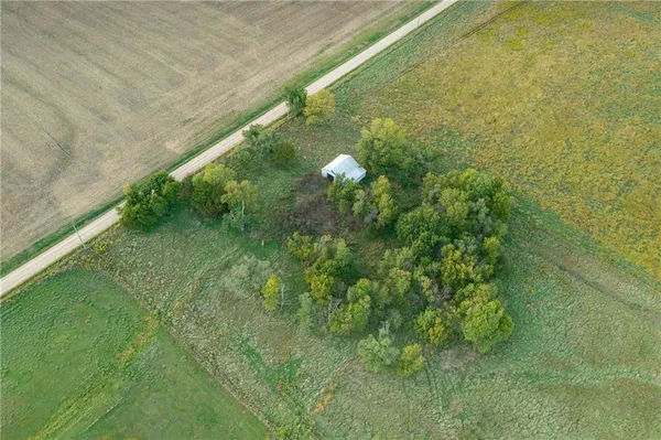 $785,000 | 925 1800th Street, Iola, KS 66749