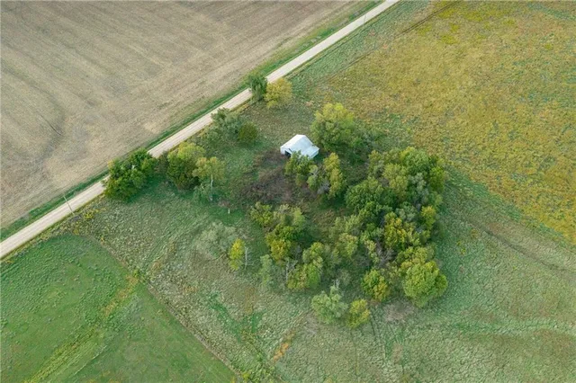 $785,000 | 925 1800th Street, Iola, KS 66749