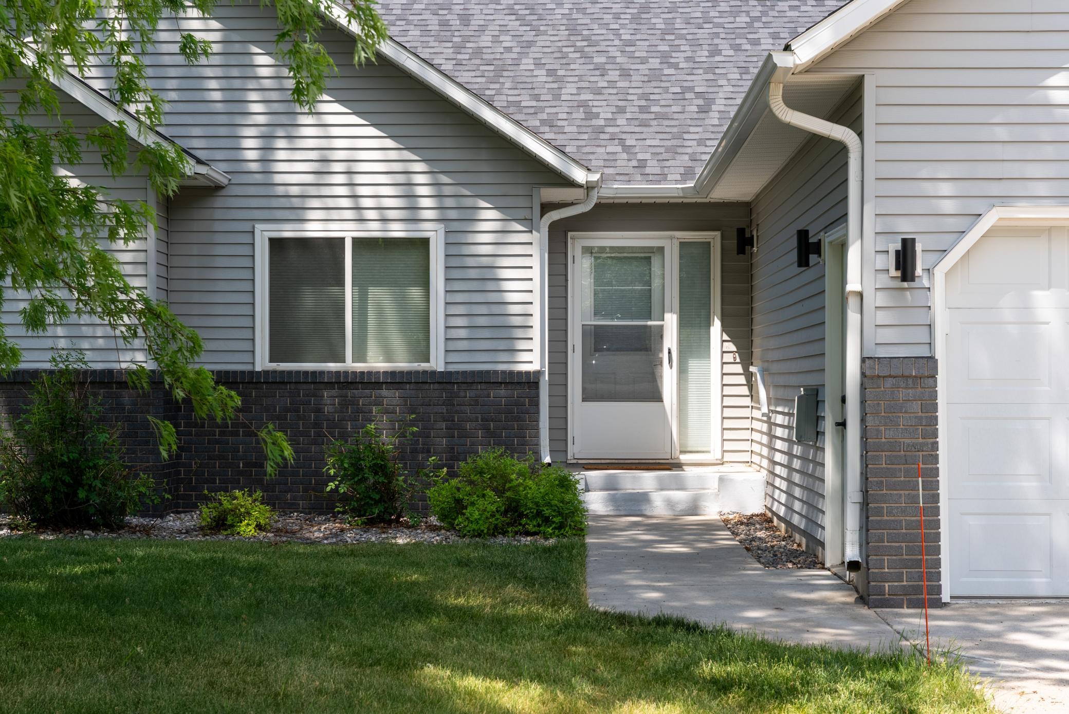 2541 26th Avenue South Fargo, ND 58103 - Photo 4 of 41