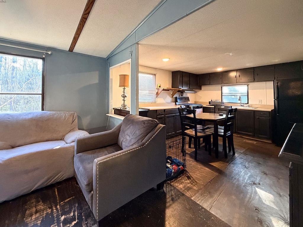 7 Langs Lane Newmarket, NH 03857 - Photo 11 of 32