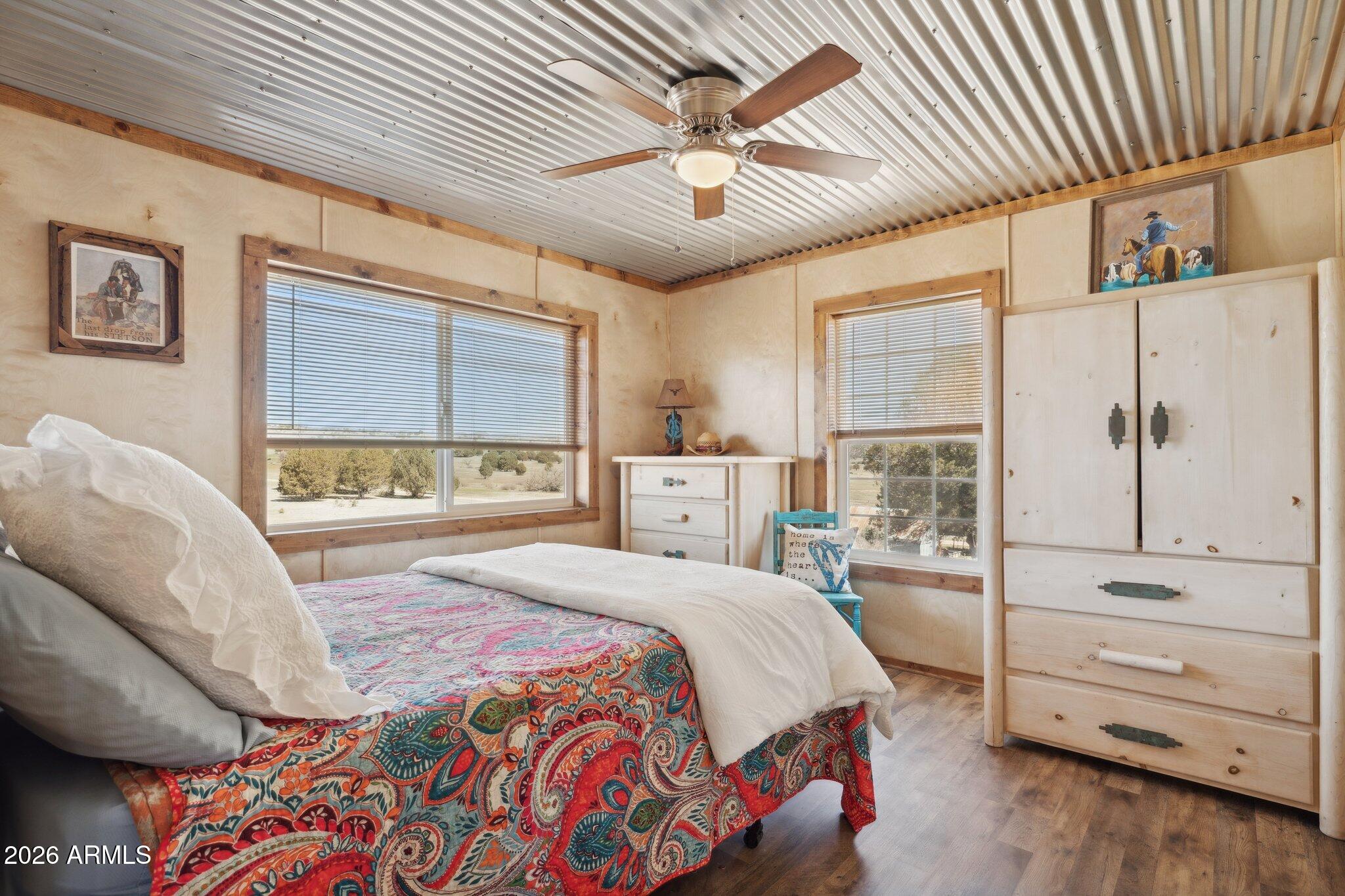 47966 Highway 288 Young, AZ 85554 - Photo 27 of 85 a bedroom with a bed and a dresser
