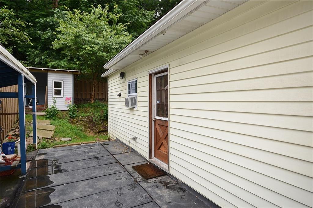 8239 Nadine Road Verona, PA 15147 - Photo 20 of 25 Side yard off of the kitchen