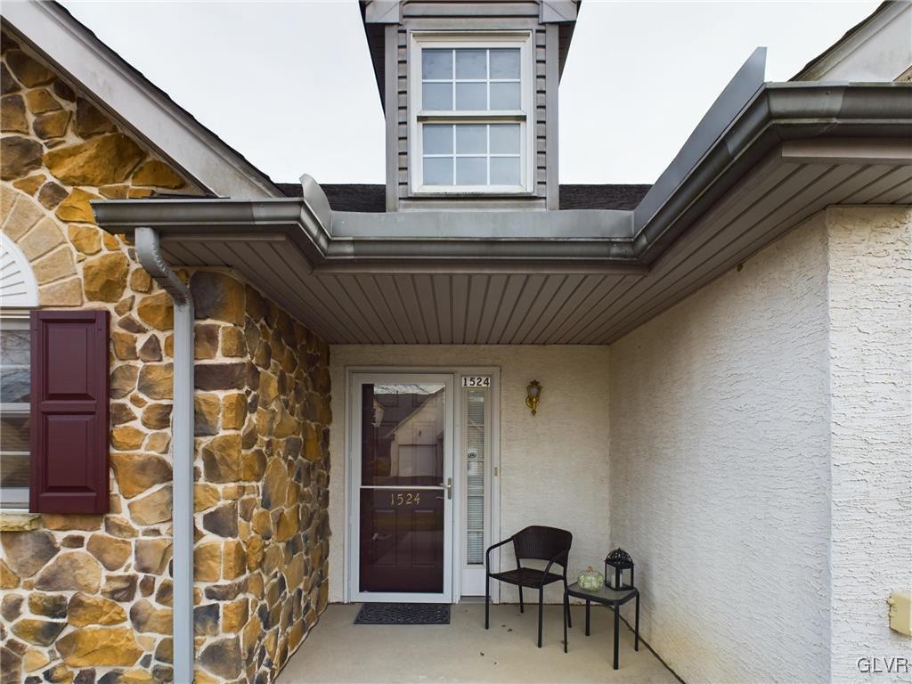 1524 Upstream Farm Road Easton, PA 18040 - Photo 1 of 16 Gallery Image 1