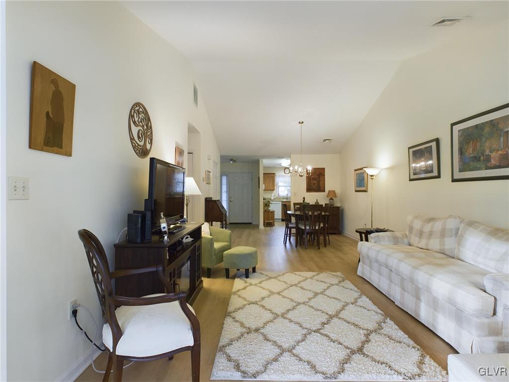 1524 Upstream Farm Road Easton, PA 18040 - Photo 5 of 16 Living Room/Dining Room