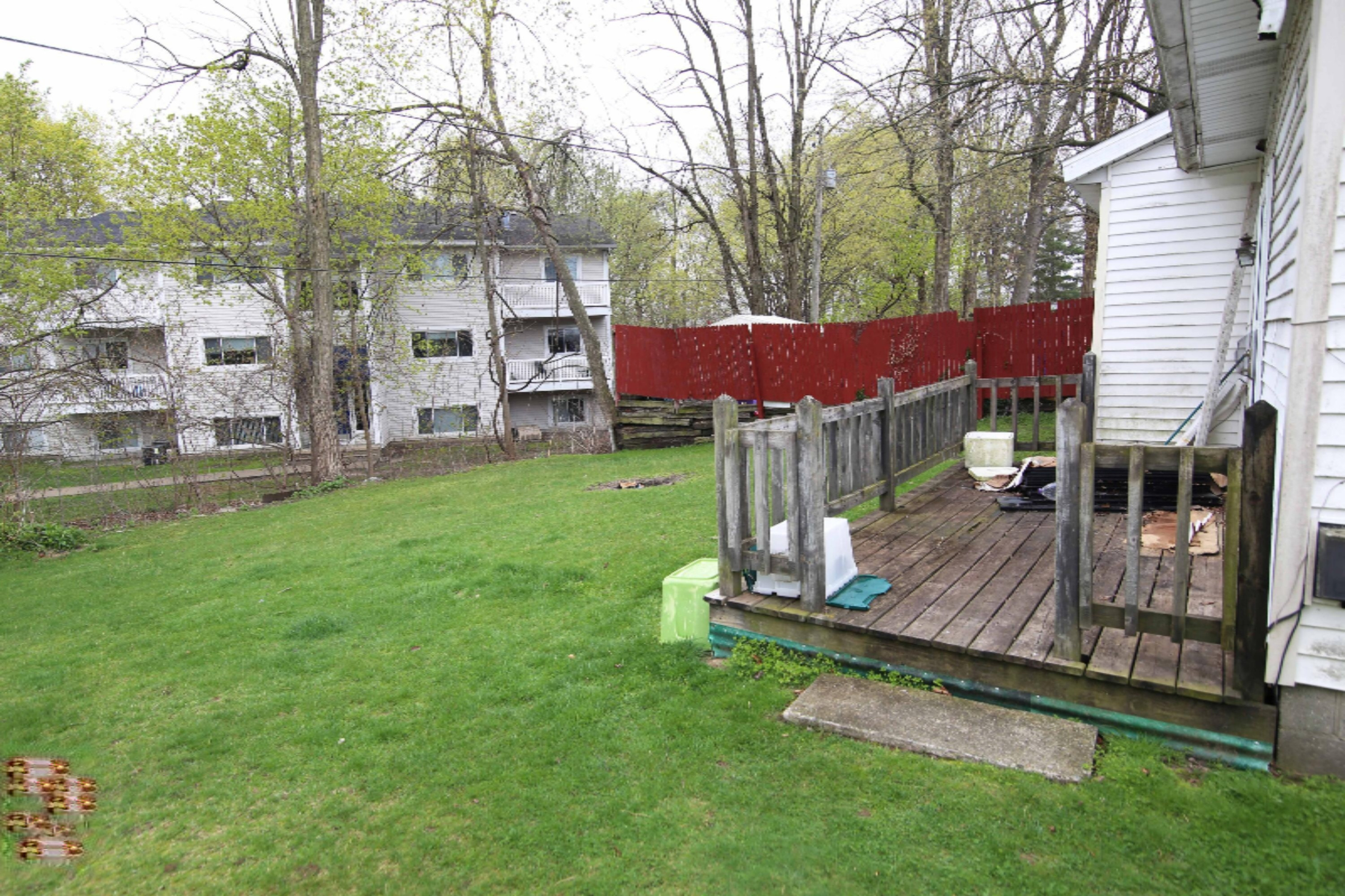 628 Spring Street Three Rivers, MI 49093 - Photo 3 of 25 IMG_5802