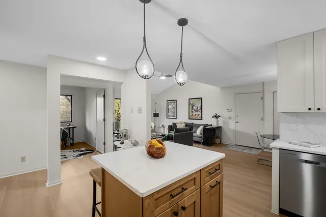 $262,000 | 116 East Freistadt Road, Unit F, Thiensville, WI 53092