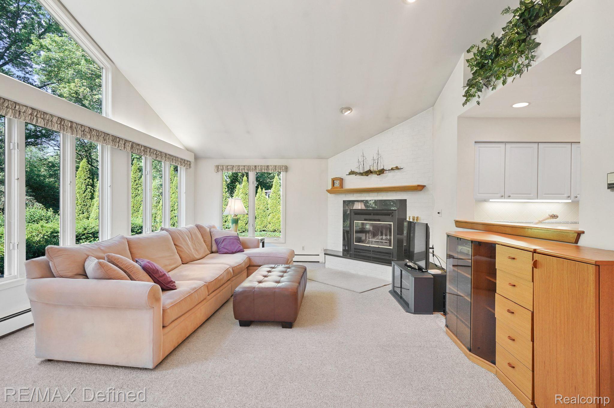 2801 West Wattles Road Troy, MI 48098 - Photo 13 of 37 Gallery Image 13