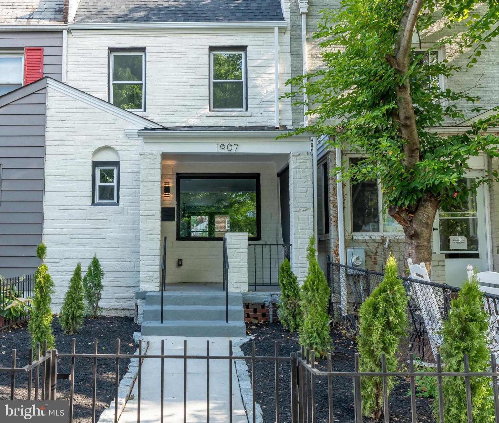 1907 D Street Northeast Washington, DC 20002 - Photo 1 of 33 Gallery Image 1