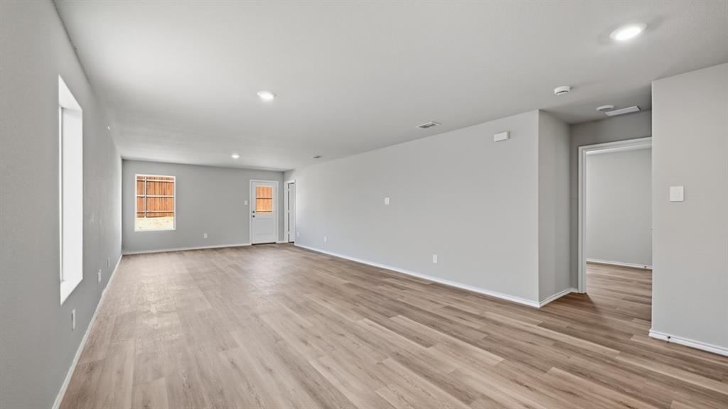 5412 Corduroy Road Krum, TX 76249 - Photo 10 of 35 Gallery Image 10