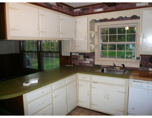 332 Ball Hill Road Princeton, MA 01541 - Photo 5 of 9
