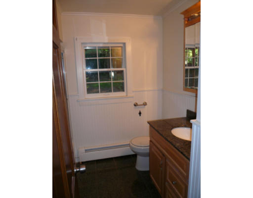 332 Ball Hill Road Princeton, MA 01541 - Photo 6 of 9