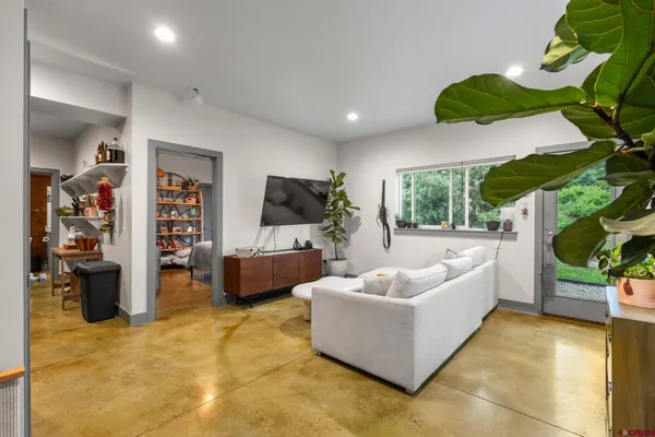 $1,450,000 | 4999 County Road 240, Durango, CO 81301