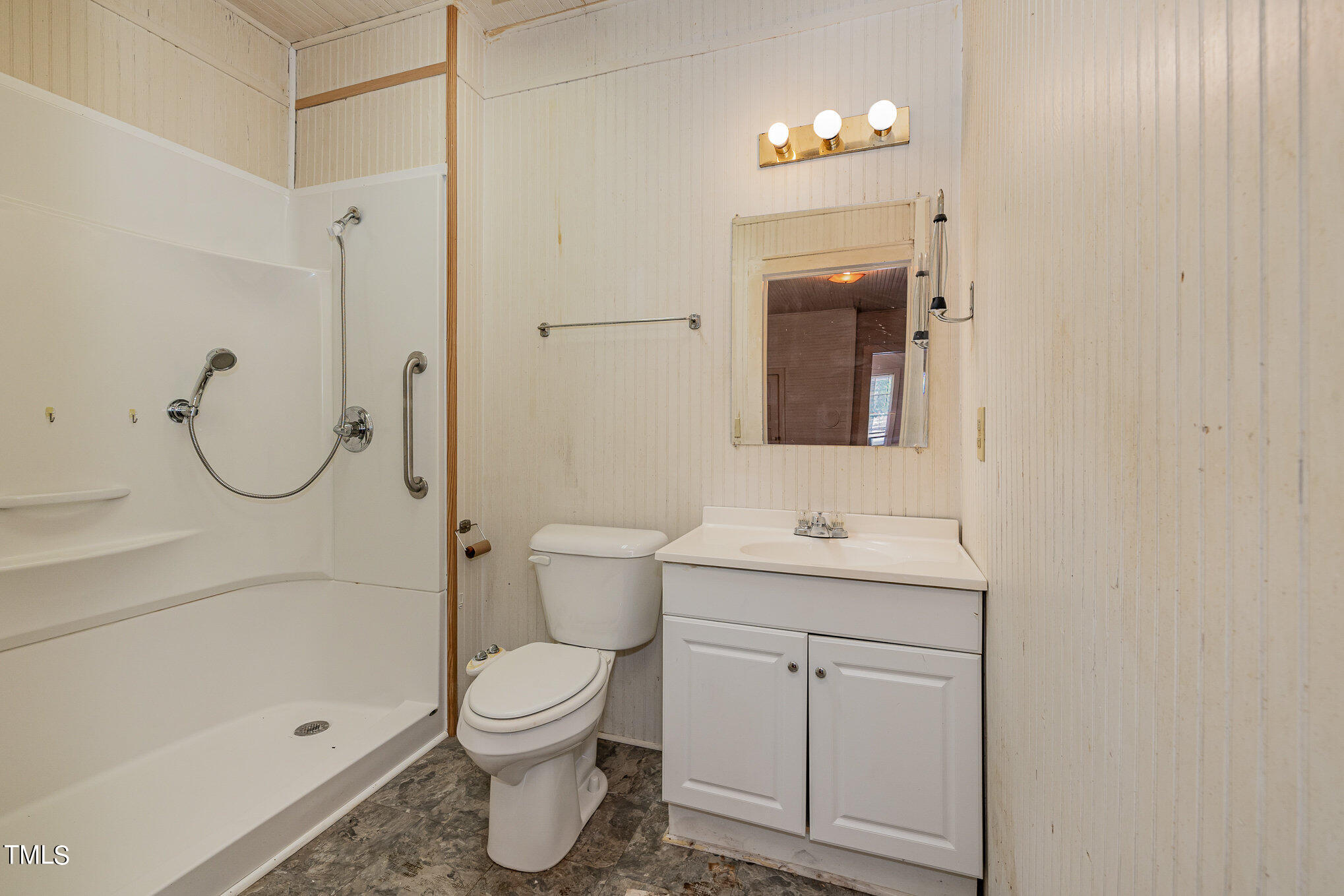 209 East Pine Street Pine Level, NC 27568 - Photo 12 of 26 022_img_0398-edit