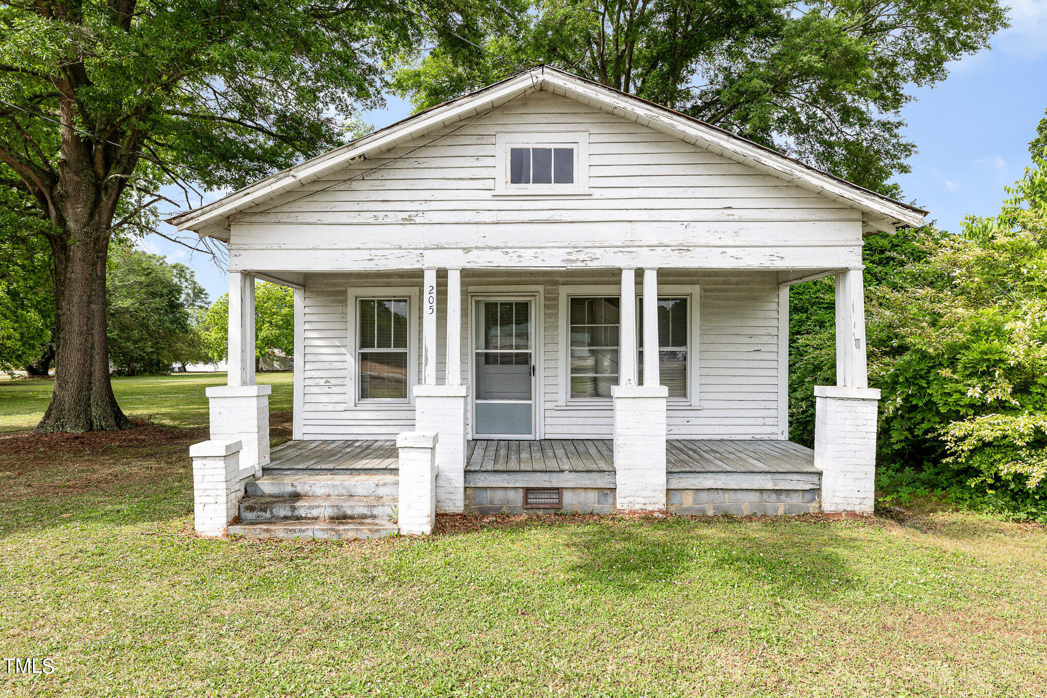 209 East Pine Street Pine Level, NC 27568 - Photo 20 of 26 007_img_0378-edit
