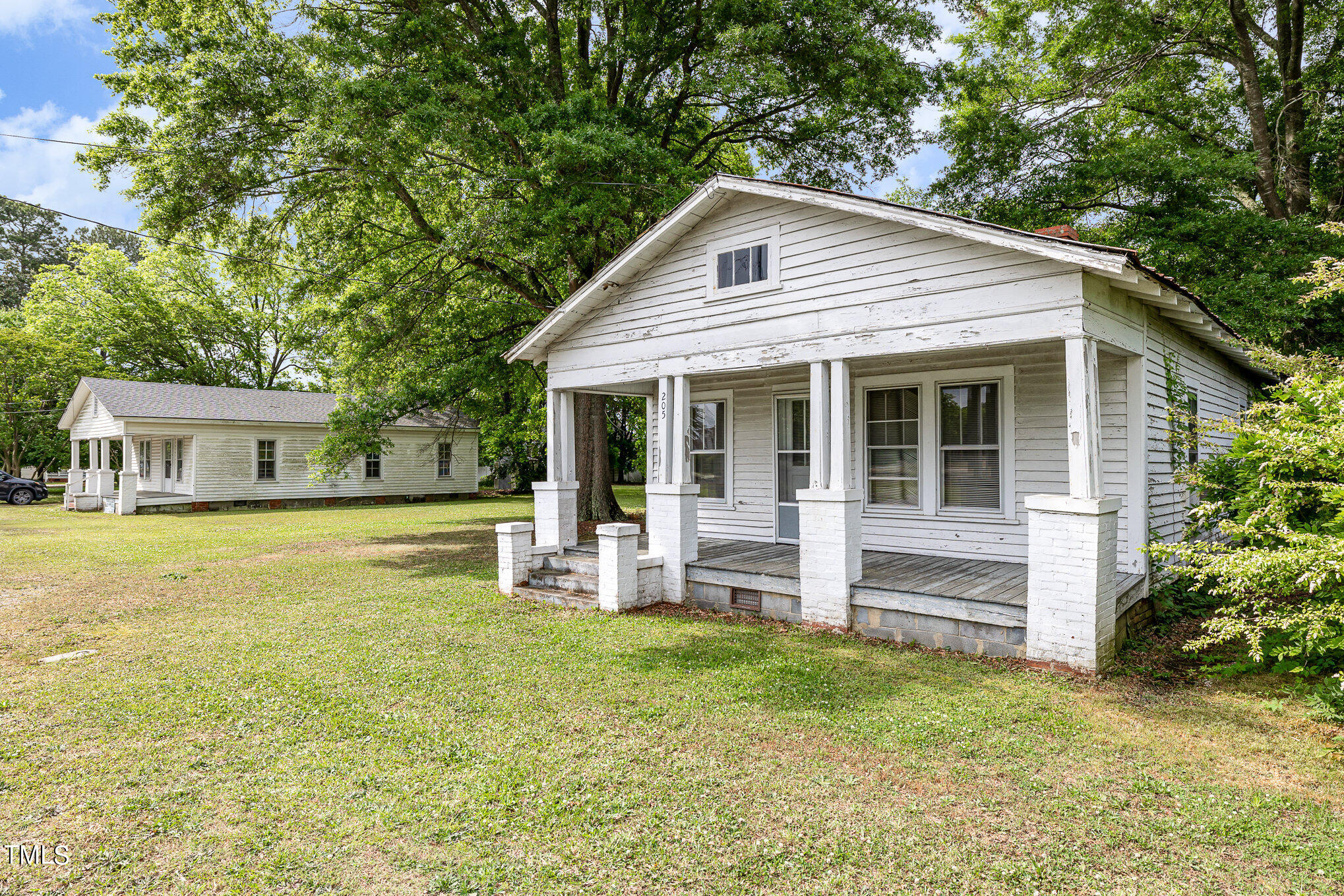 209 East Pine Street Pine Level, NC 27568 - Photo 2 of 26 006_img_0379-edit