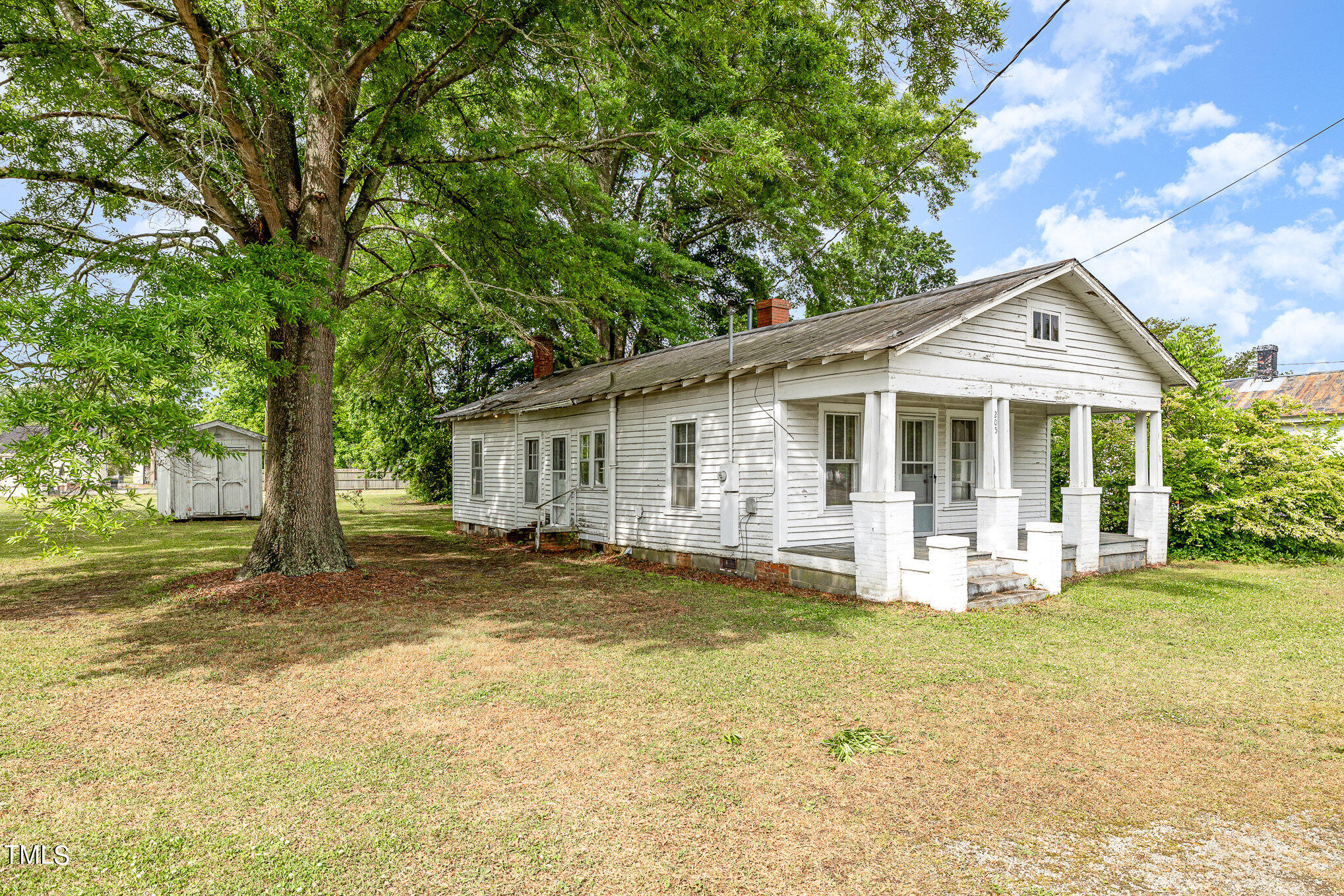 209 East Pine Street Pine Level, NC 27568 - Photo 23 of 26 004_img_0377-edit