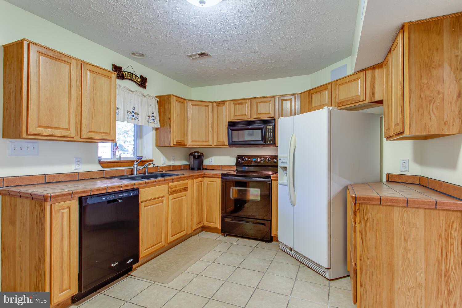 24762 Half Pone Point Road Hollywood, MD 20636 - Photo 23 of 117 Gallery Image 23