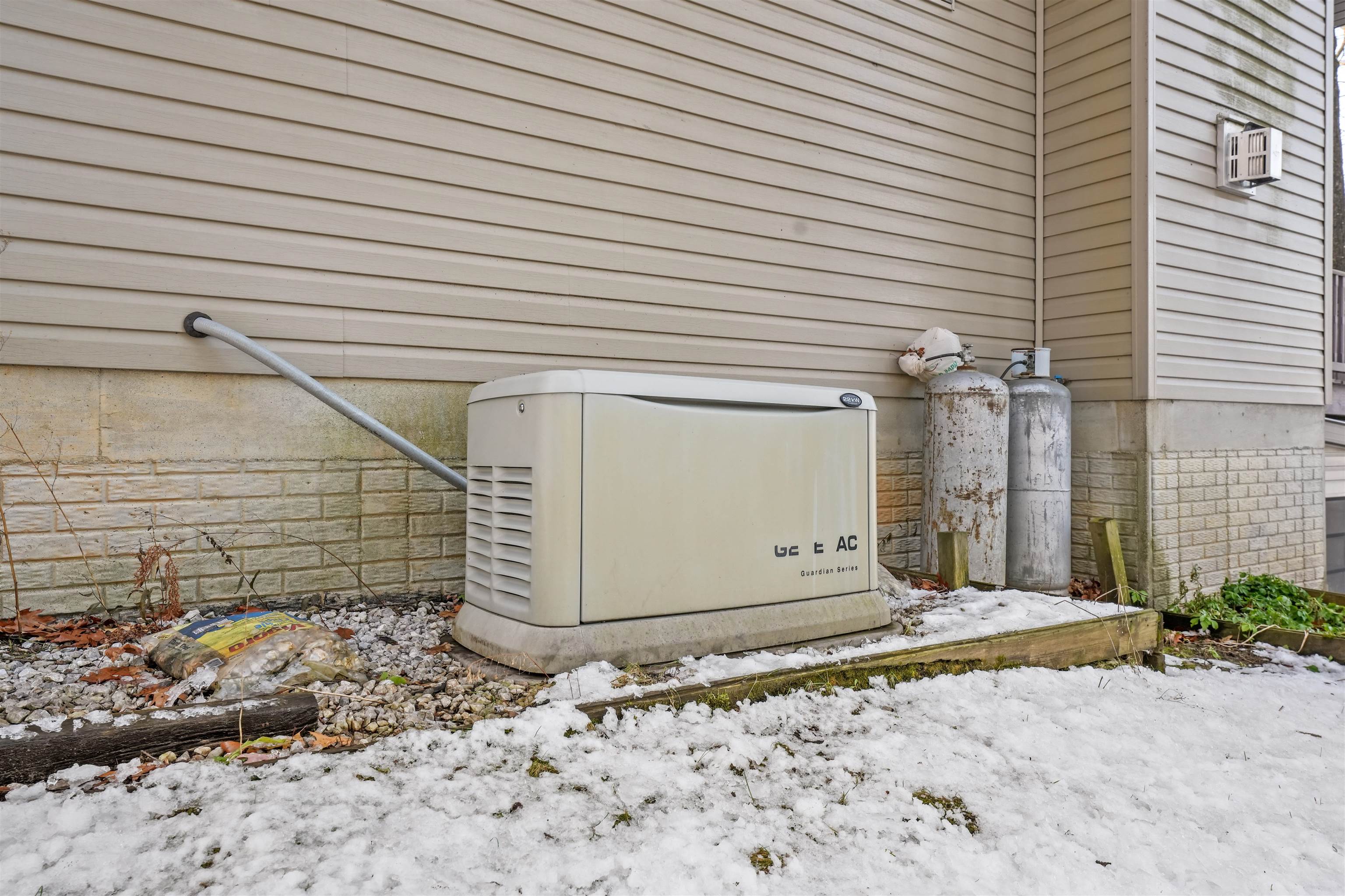 4900 Hayes Road Harrison, MI 48625 - Photo 42 of 52 1918083-1d14b6ff-3113-44d4-bae8-0f6fbfa27bd7.JPG