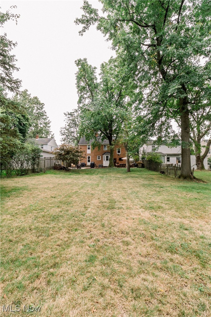 5275 Spencer Road Cleveland, OH 44124 - Photo 20 of 38 View of yard