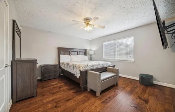 $2,200 | 16147 New Field Drive, Houston, TX 77082