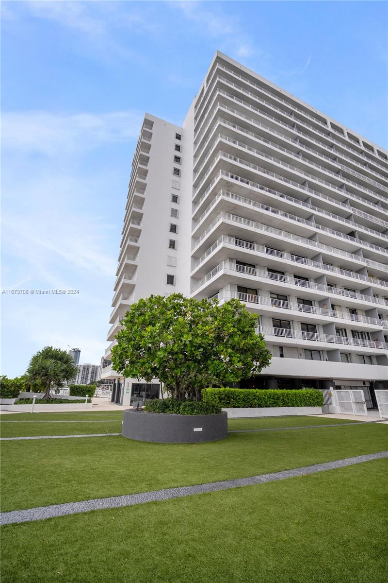200 Southeast 15th Road, Unit 5K Miami, FL 33129 - Photo 23 of 29 Gallery Image 23