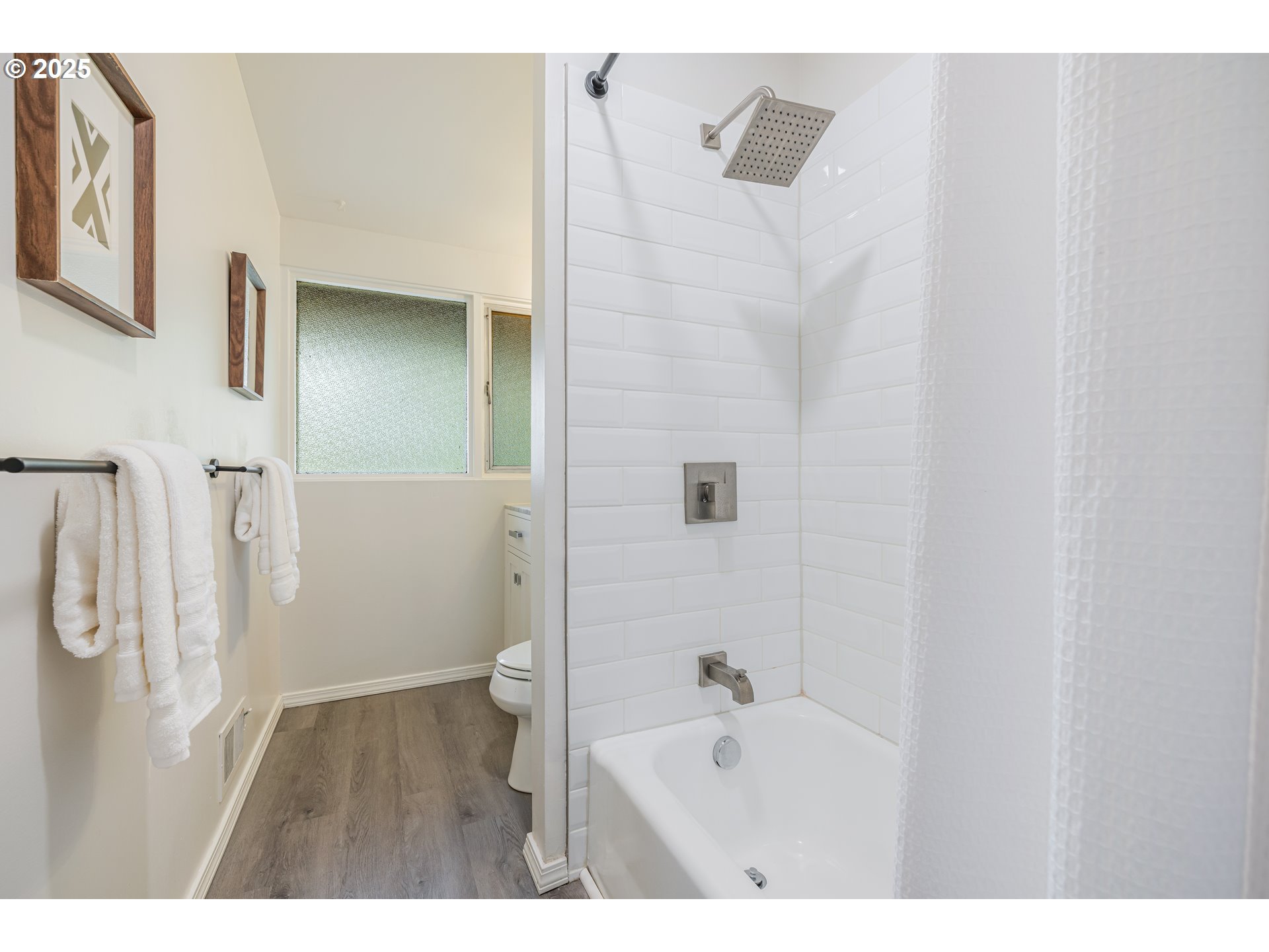 6326 Southwest Alfred Street Portland, OR 97219 - Photo 32 of 47 Gallery Image 32