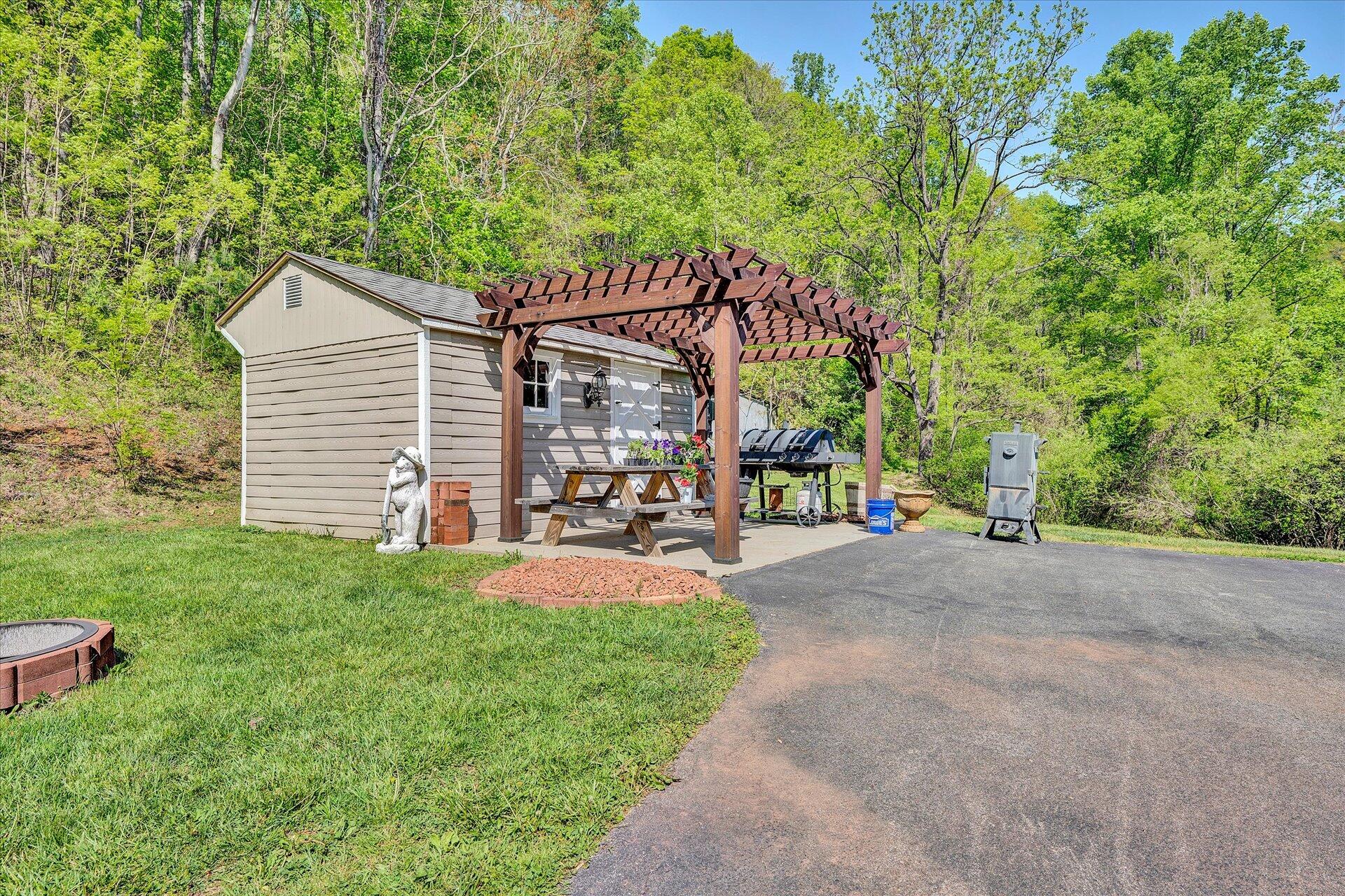 111 Meadow Branch Road Boones Mill, VA 24065 - Photo 54 of 75 53-DSC00016