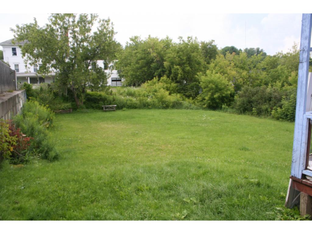 89 Cross Street Newport, VT 05855 - Photo 2 of 7 Gallery Image 2