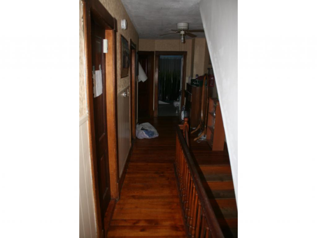 89 Cross Street Newport, VT 05855 - Photo 7 of 7 Gallery Image 7