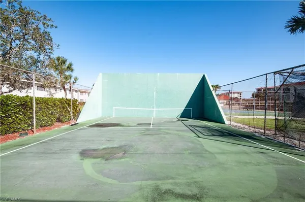 $2,250 | 57 High Point Circle West, Unit 106, Naples, FL 34103