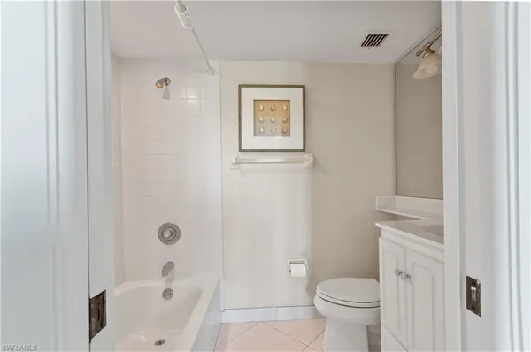 $2,250 | 57 High Point Circle West, Unit 106, Naples, FL 34103