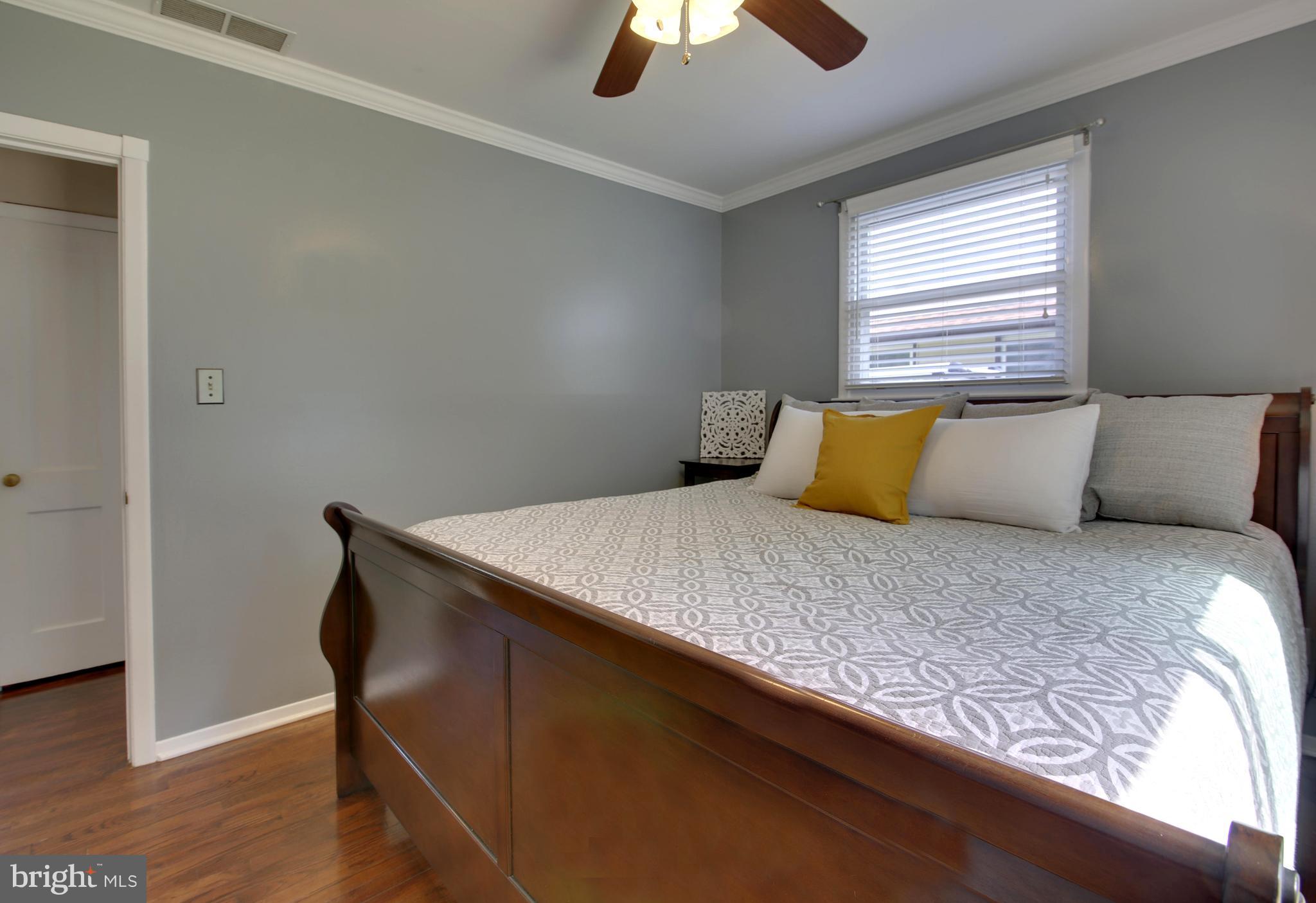 6 Alder Road Annapolis, MD 21403 - Photo 16 of 30 Bedroom (Master)