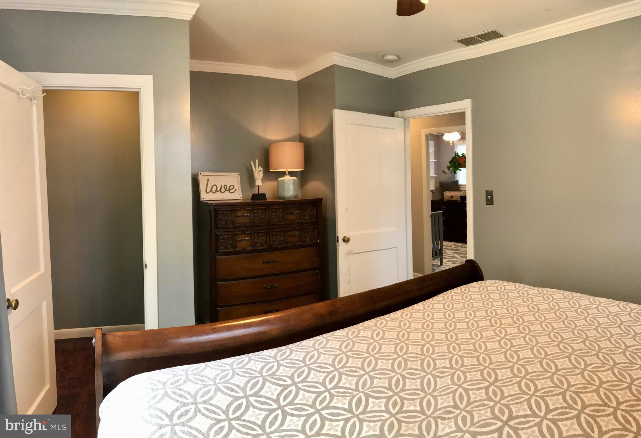 6 Alder Road Annapolis, MD 21403 - Photo 17 of 30 Bedroom to Hug Walk In Closet