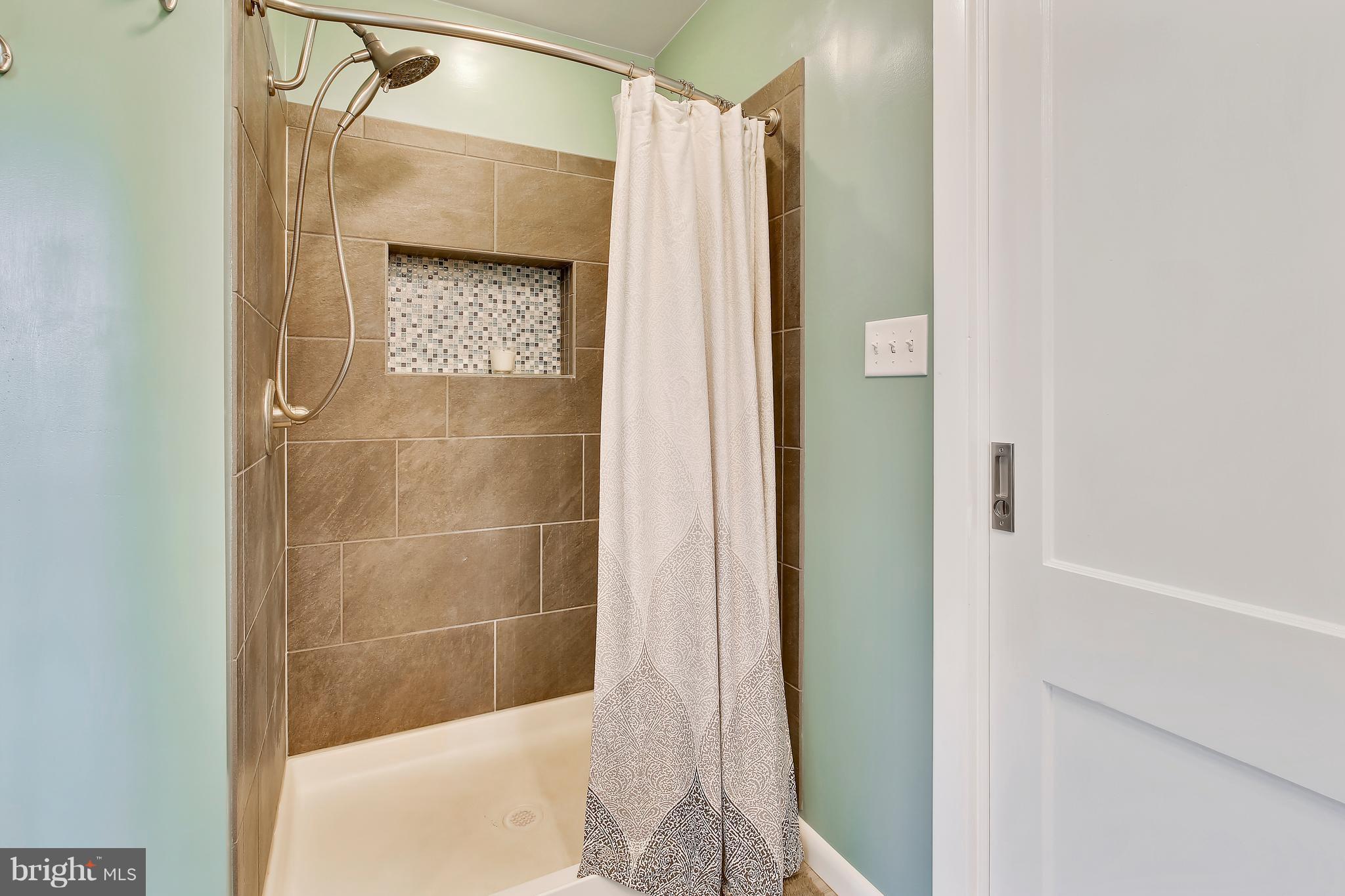 6 Alder Road Annapolis, MD 21403 - Photo 18 of 30 Master Shower