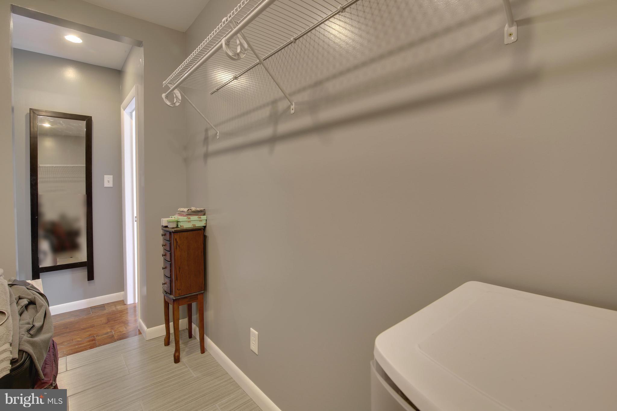 6 Alder Road Annapolis, MD 21403 - Photo 21 of 30 Amazing Walk In Closet