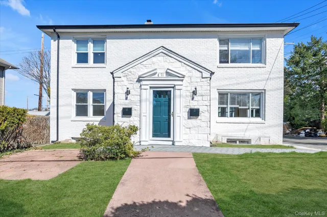 $5,300 | 71 Haven Avenue, Unit LOWR, Port Washington, NY 11050