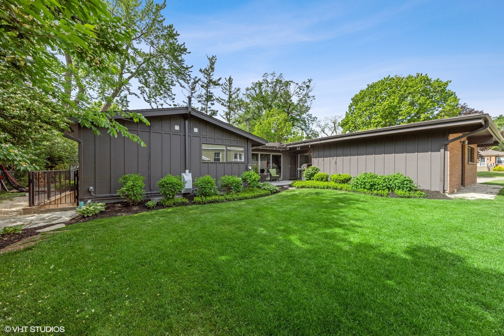750 Arlington Road Riverside, IL 60546 - Photo 23 of 28