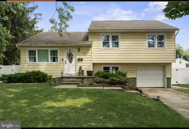 $3,075 | 7 Tinker Drive, Mount Holly, NJ 08060