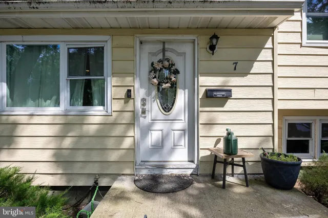 $3,075 | 7 Tinker Drive, Mount Holly, NJ 08060