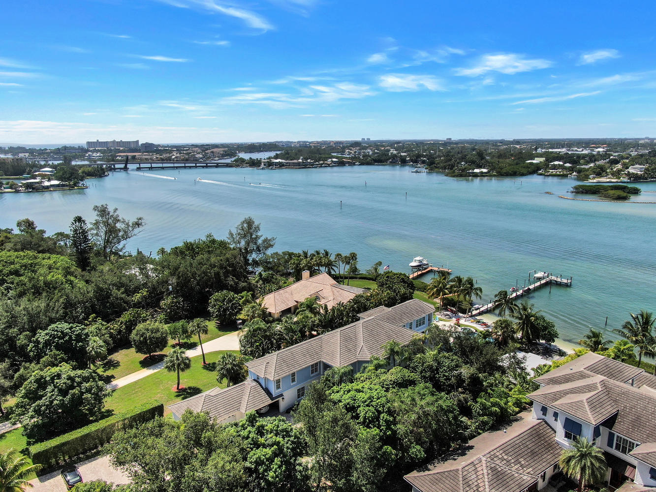 112 West Riverside Drive Jupiter, FL 33469 - Photo 60 of 66 112 W Riverside Dr Tequesta FL-large-059