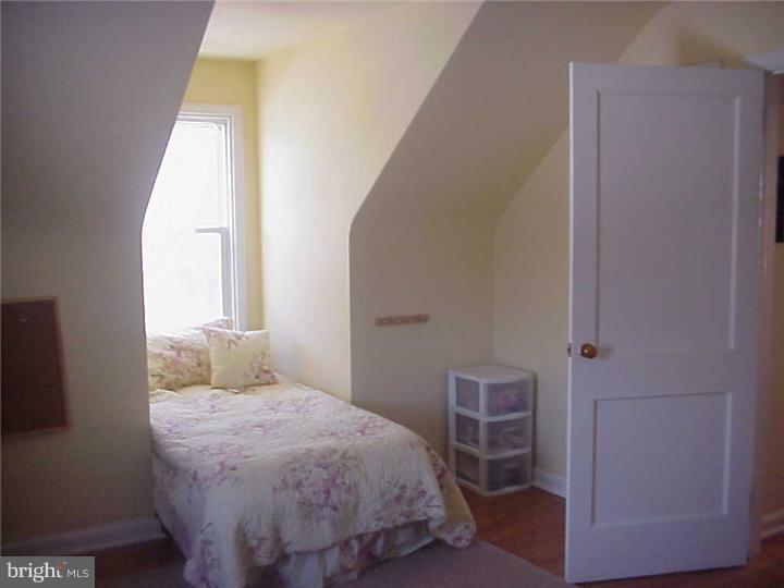 14 Cromby Road Phoenixville, PA 19460 - Photo 8 of 12 Gallery Image 8